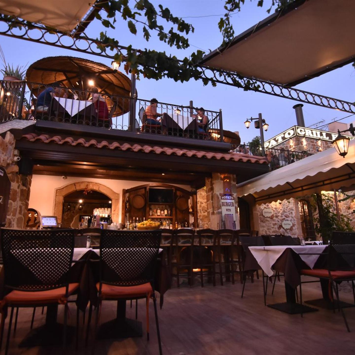 24 Seven Boutique Hotel