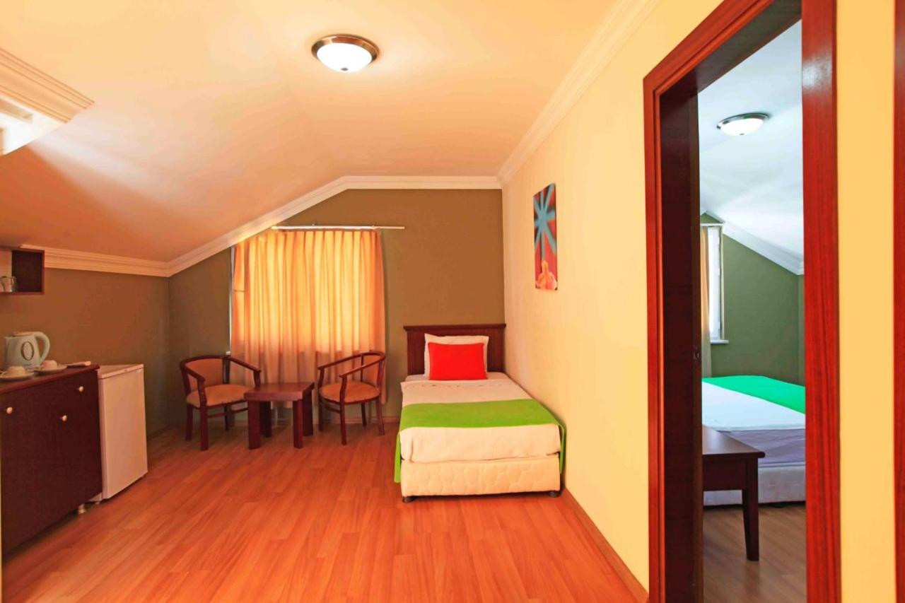 Sunlight Garden Hotel