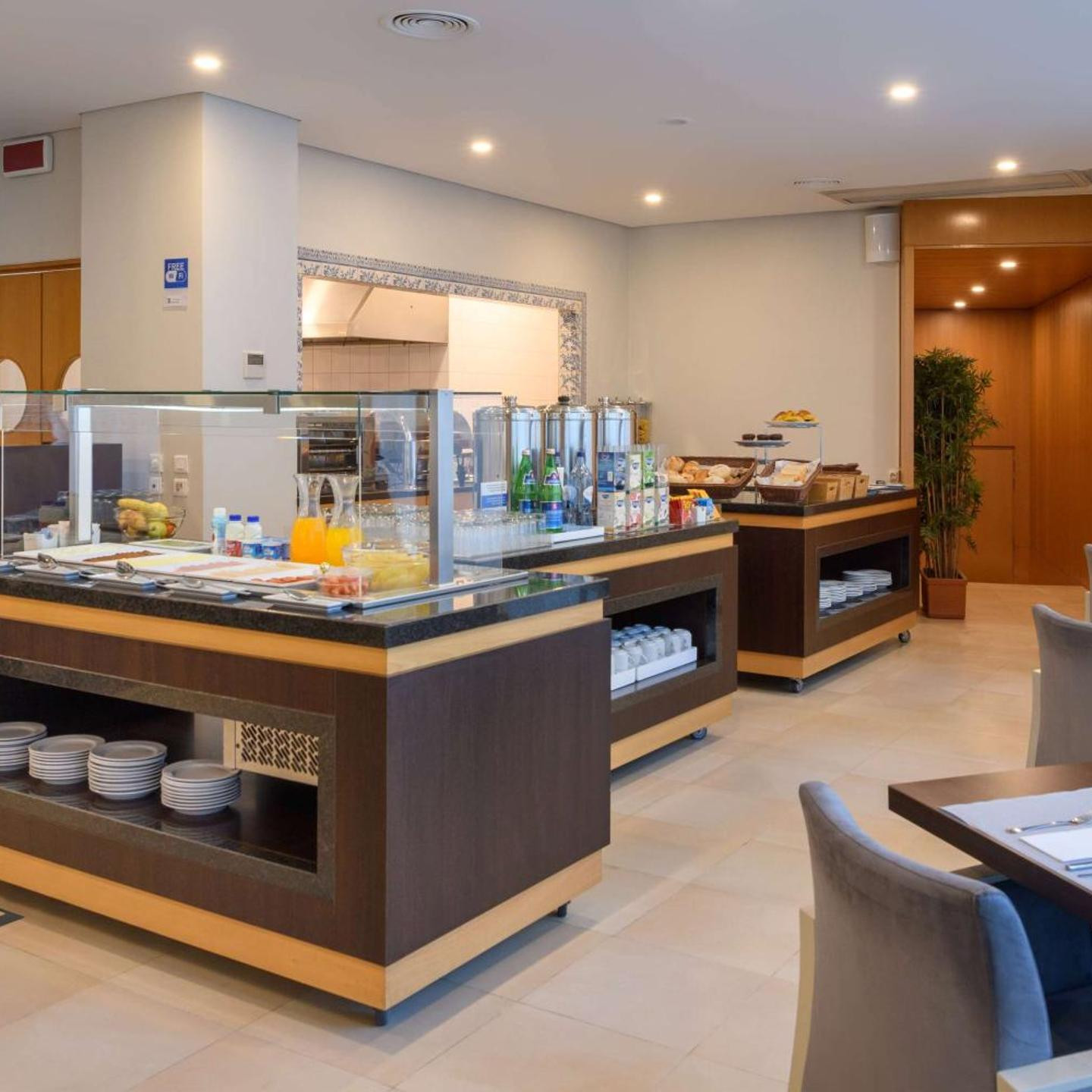 TRYP by Wyndham Porto Centro Hotel