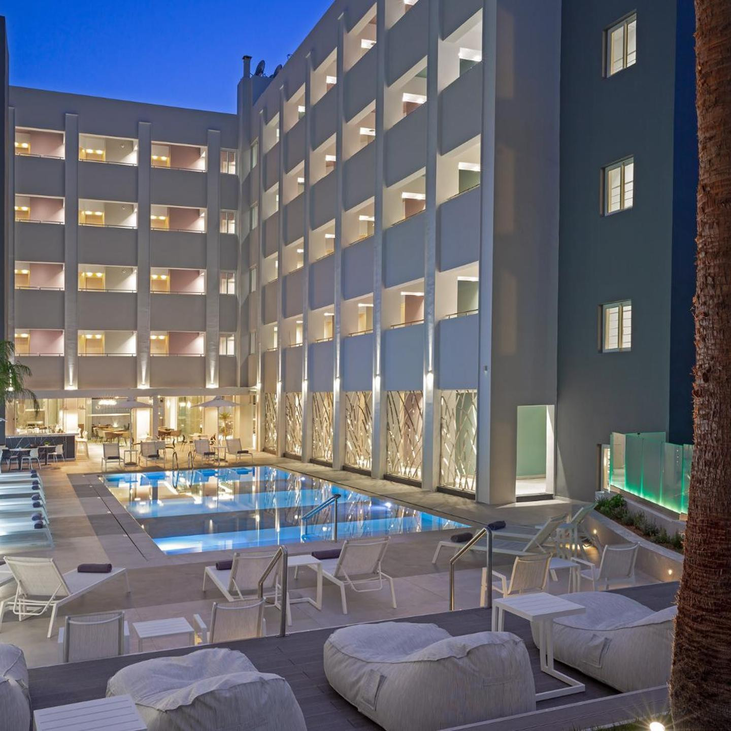 Melrose Rethymno by Mage Hotels