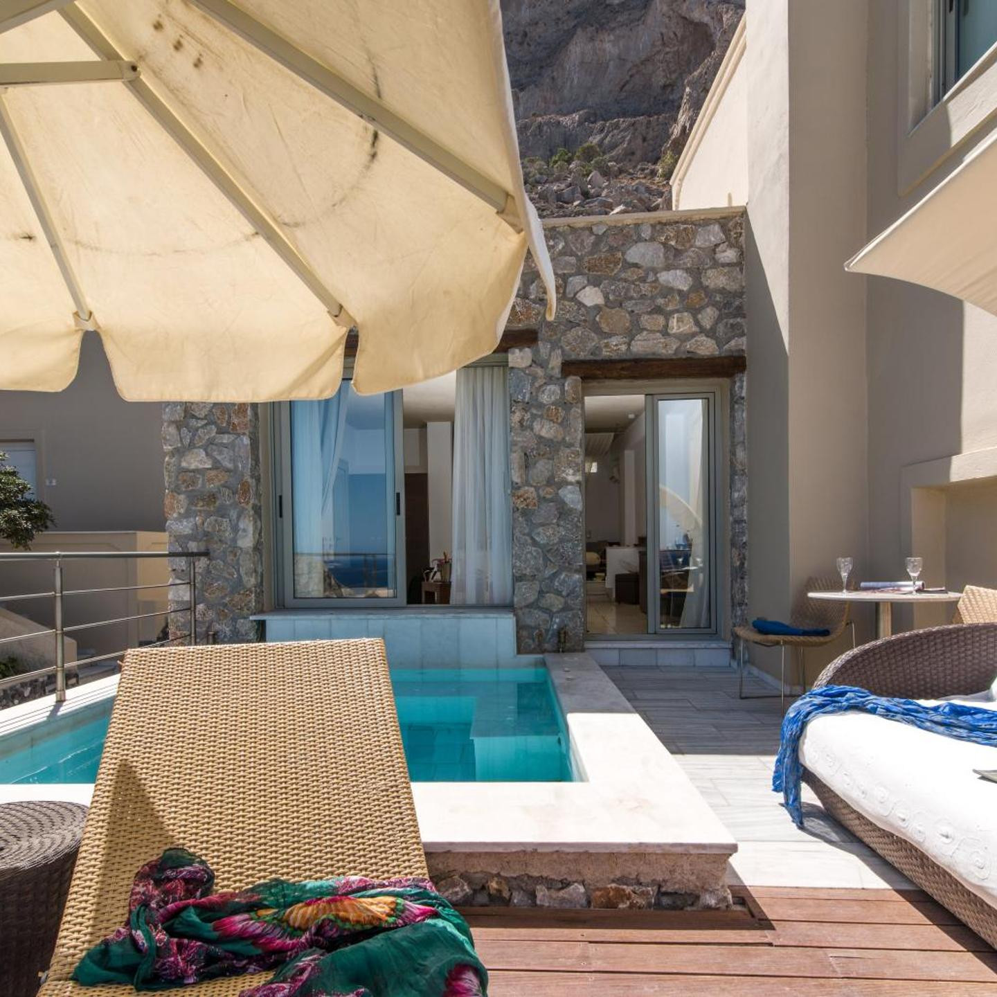 Antinea Suites Hotel & Spa