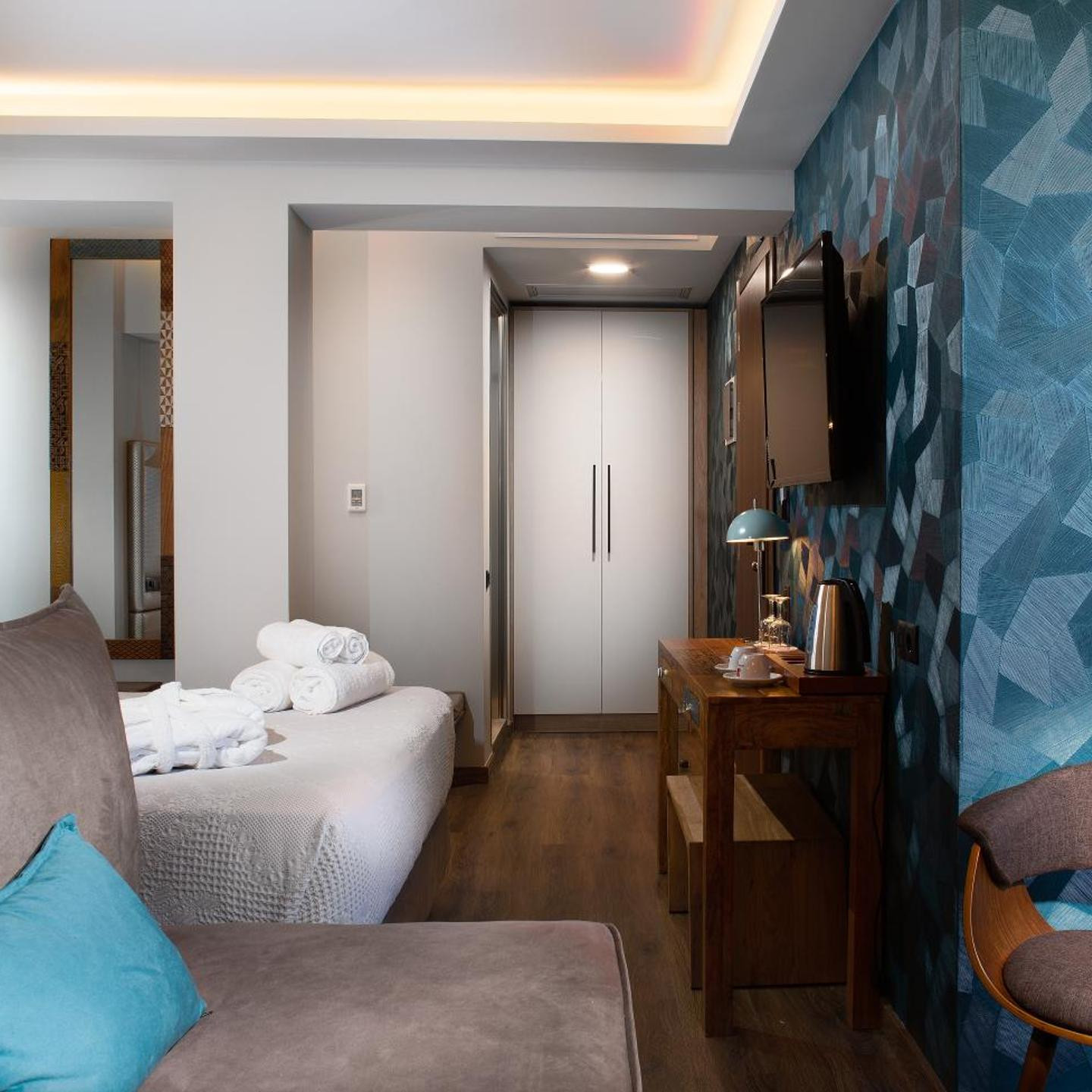 360Degrees Pop Art Hotel