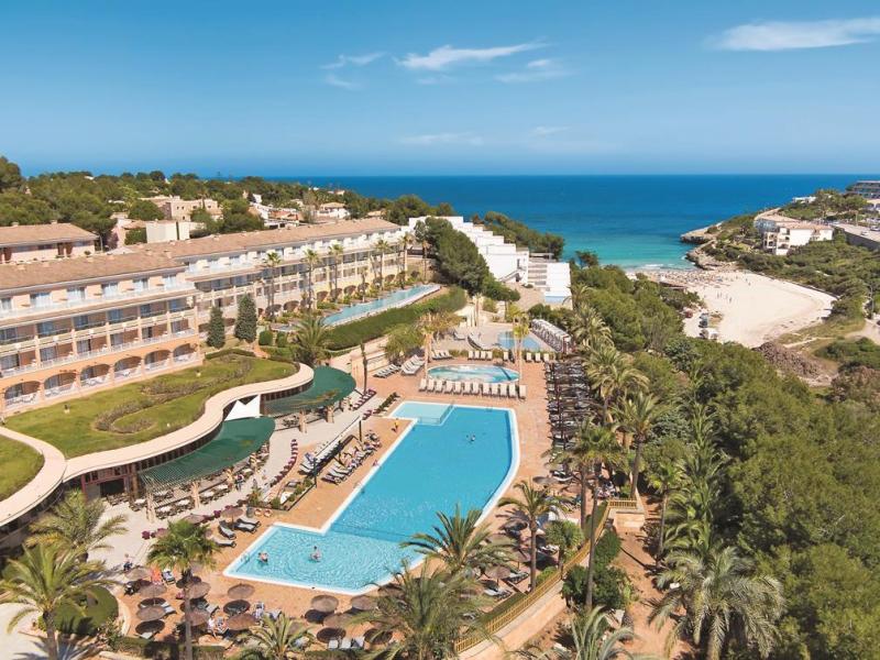 Aparthotel Insotel Cala Mandia Resort En Spa