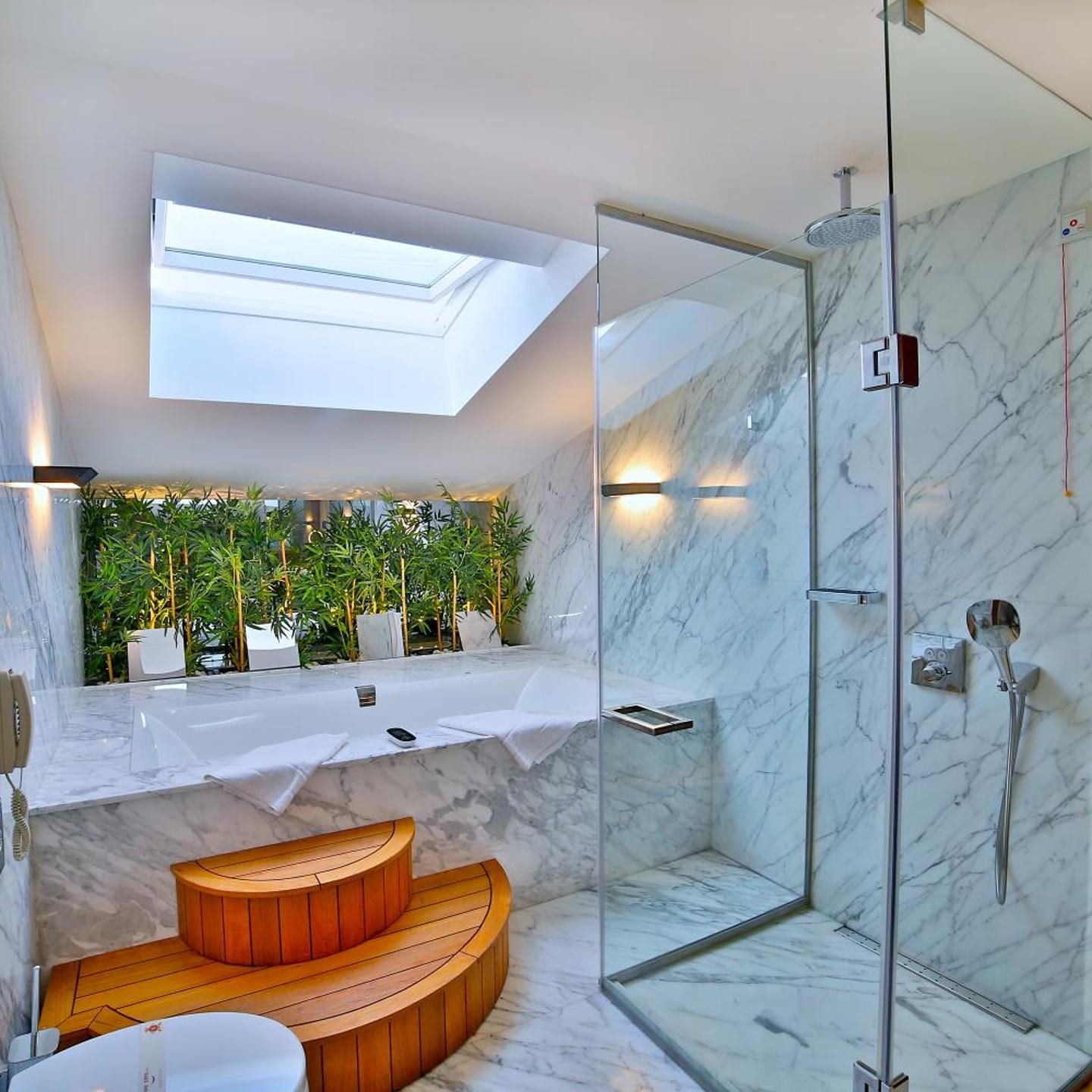 Dosso Dossi Hotels & Spa Downtown