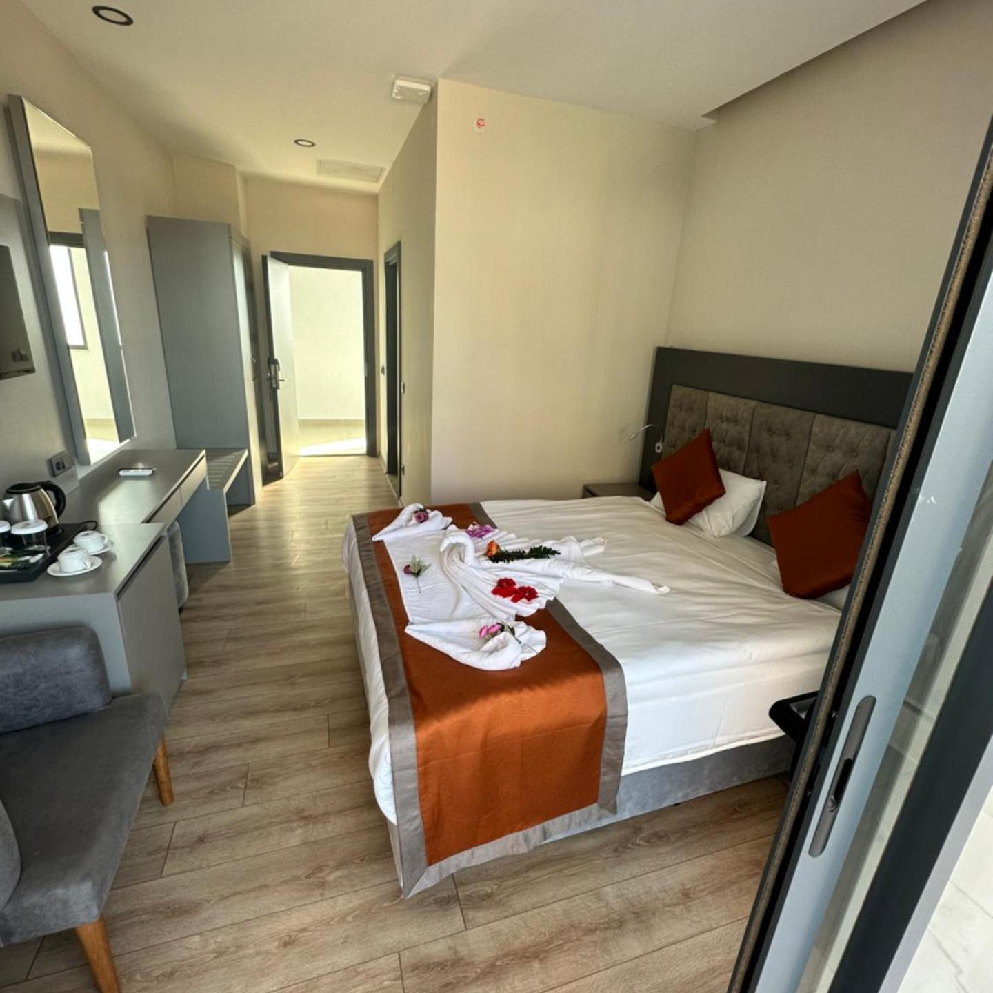 SiDE GOLDEN ROCK HOTEL&SPA