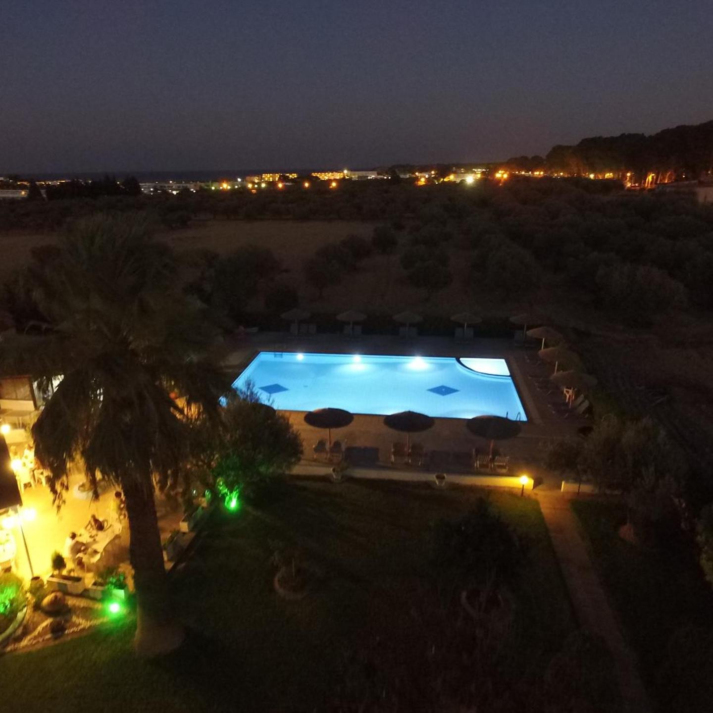 HOTEL TINA FLORA