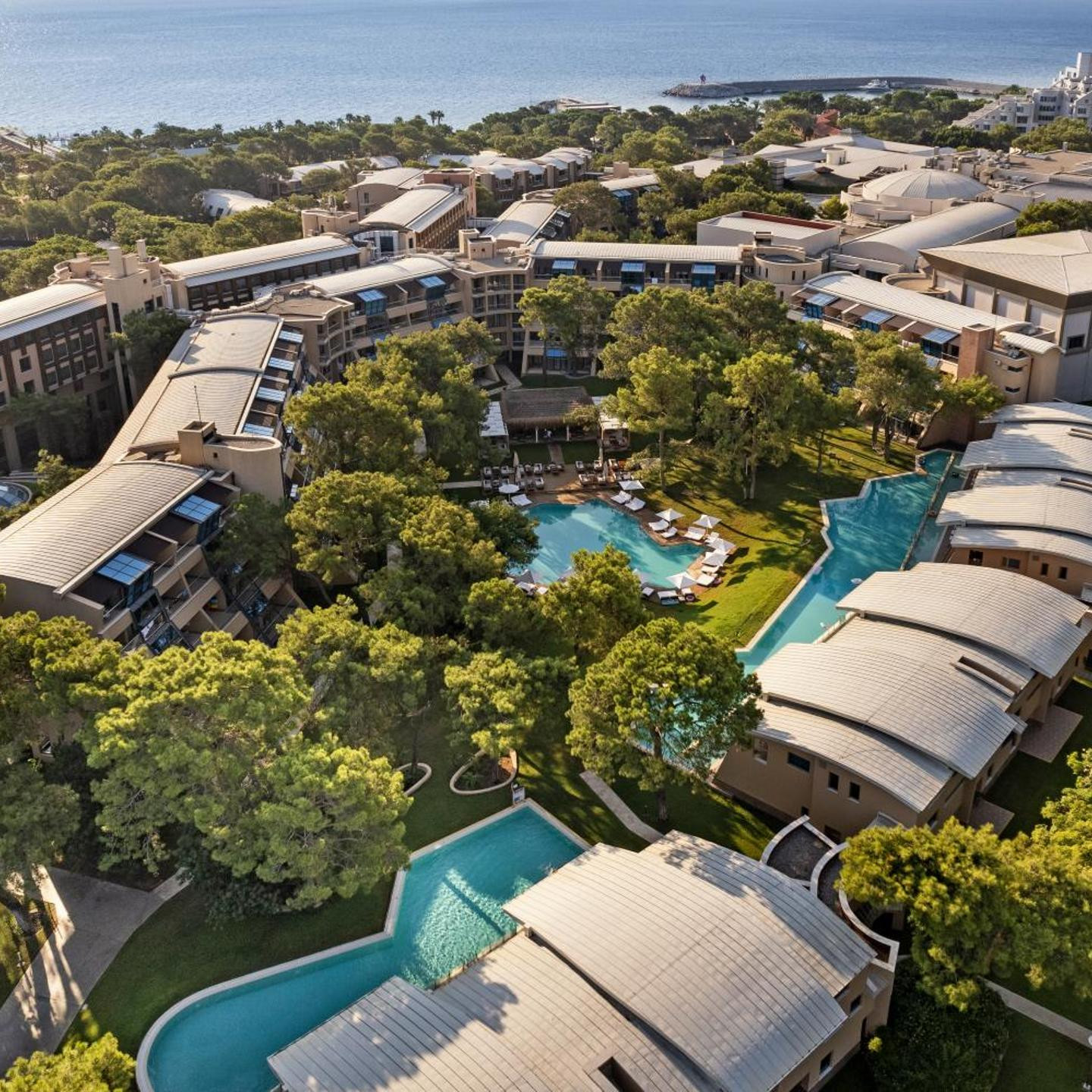 Rixos Sungate - The Land of Legends Access