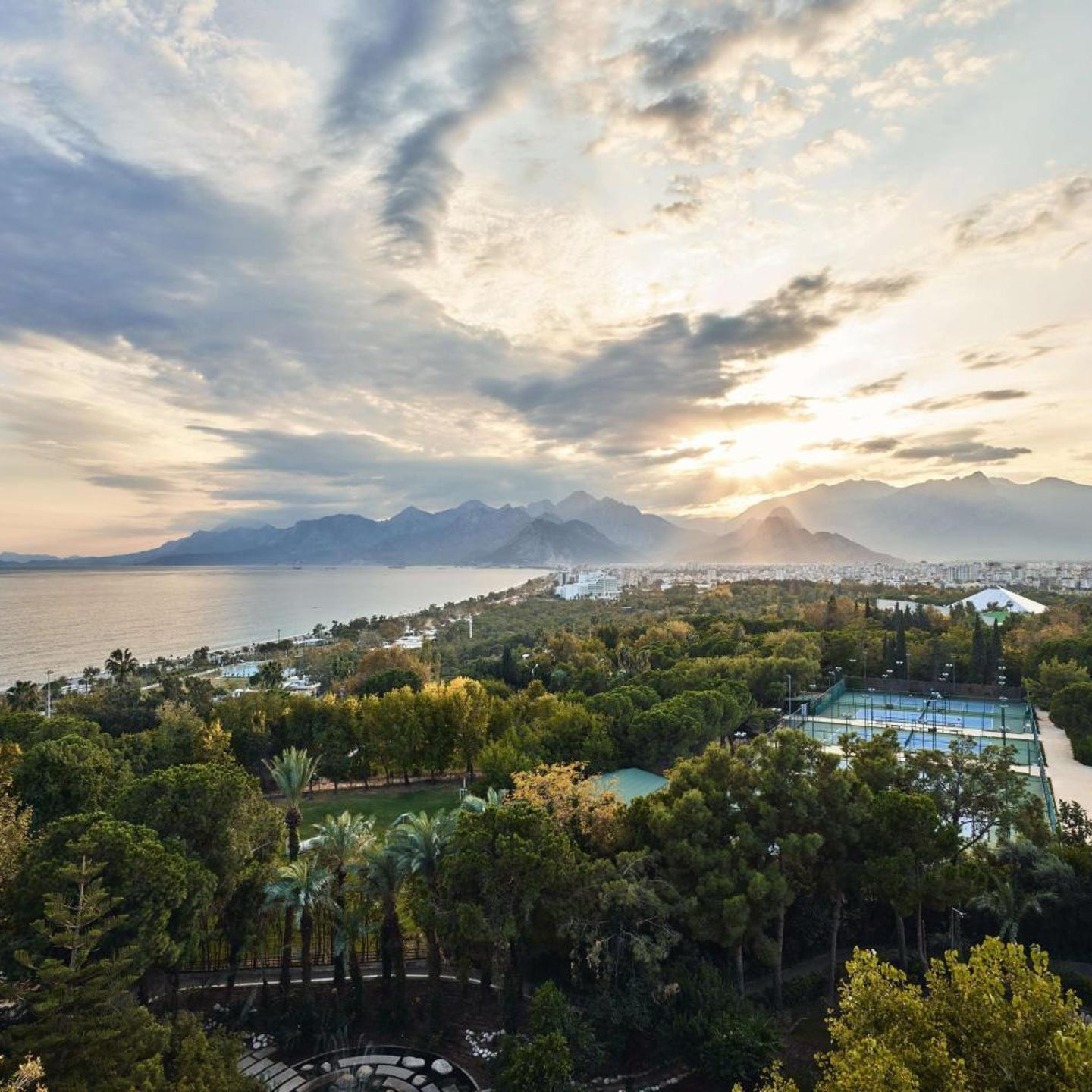 Rixos Downtown Antalya All Inclusive - The Land of Legends Access