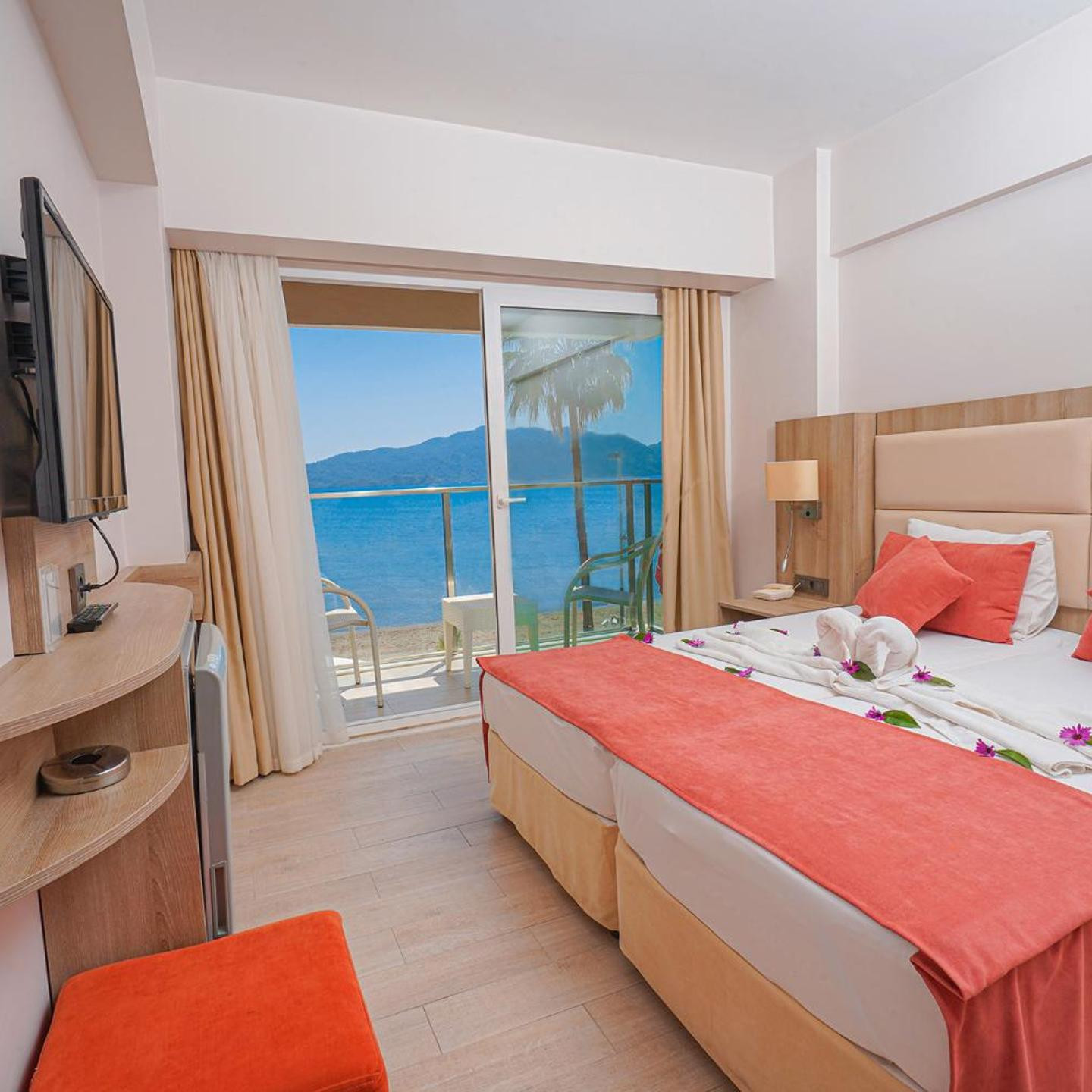 Begonville Beach Hotel - Adult Only