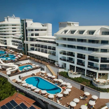 Laguna Beach Alya Resort & Spa