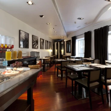 Quatro Puerta del Sol