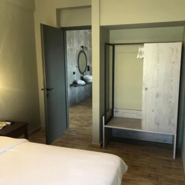 Petousis Hotel & Suites