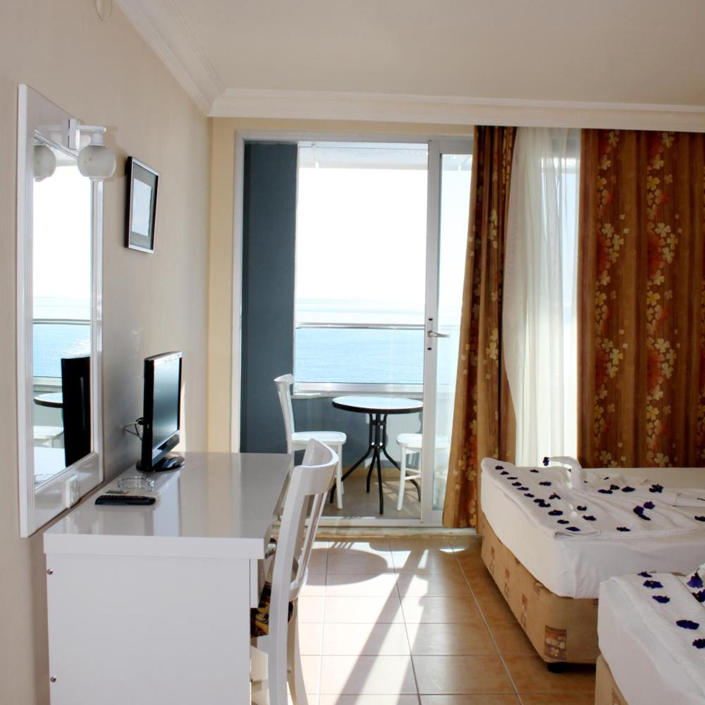Azak Beach Hotel