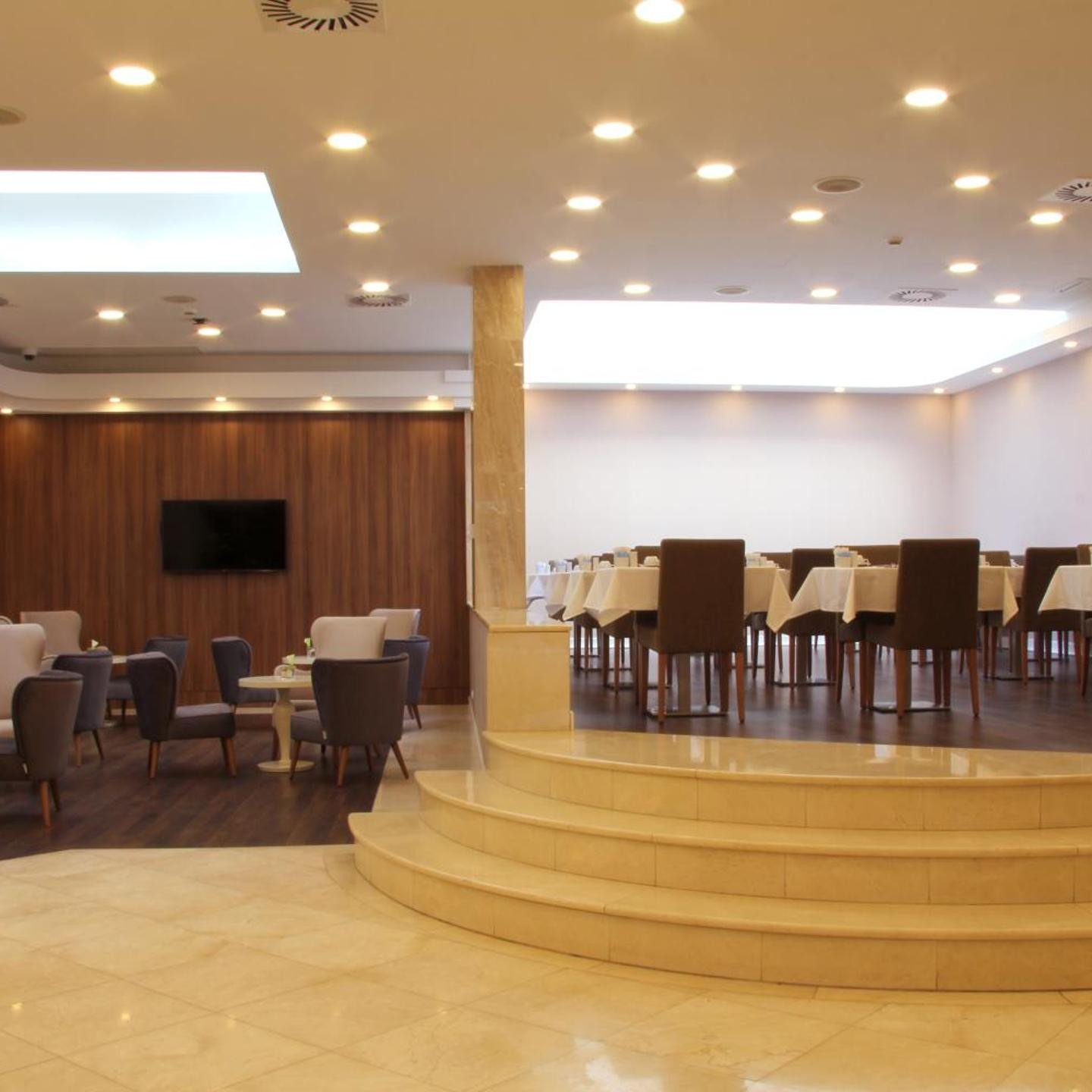 Masa Hotel Almirante