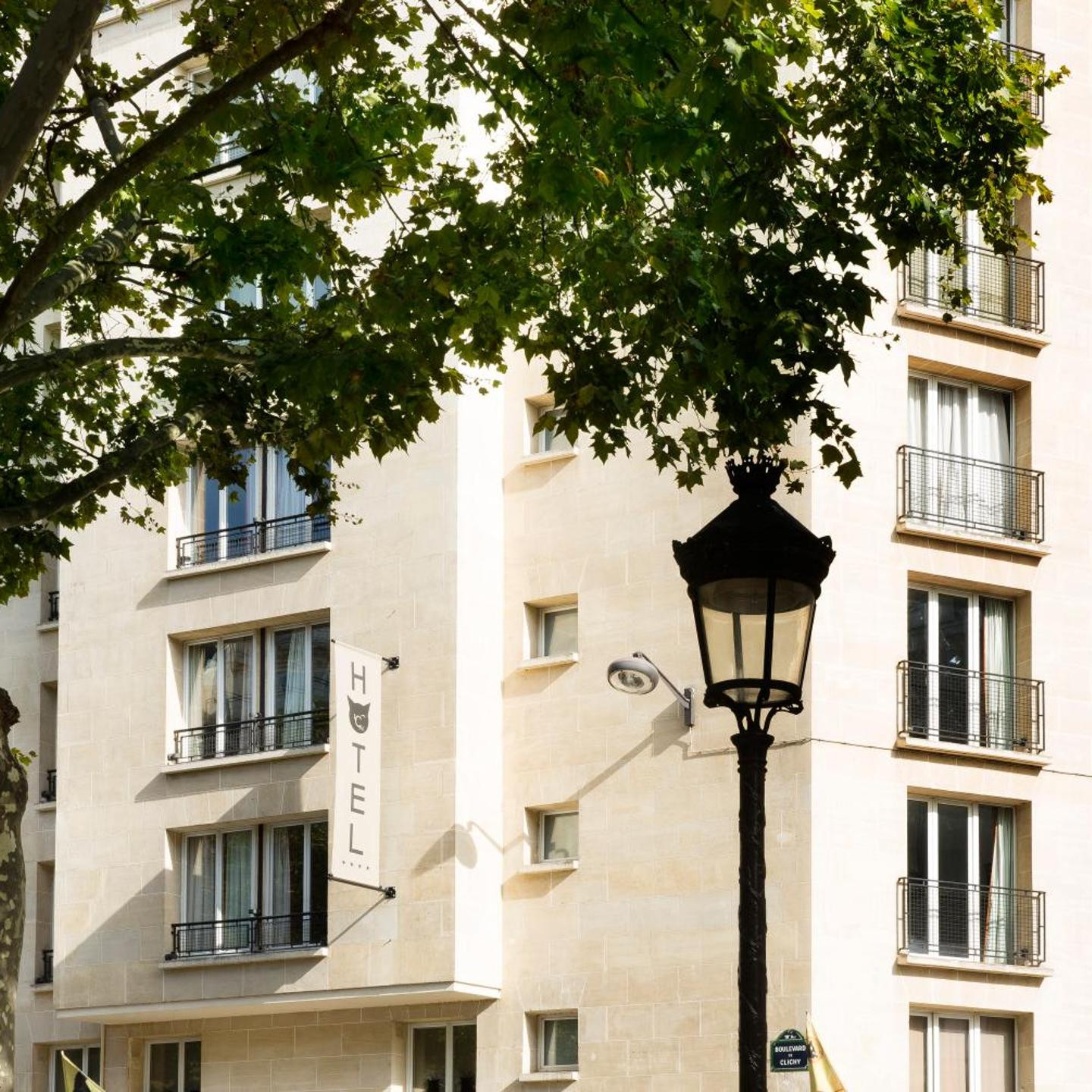Hotel Le Chat Noir