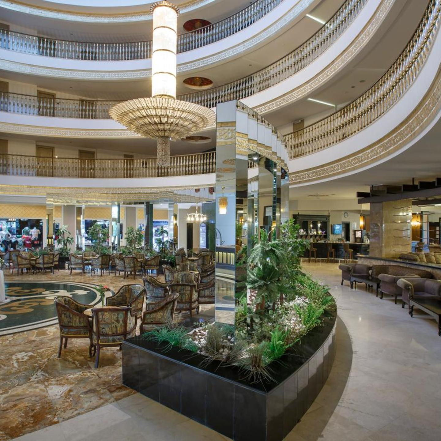 Side Crown Palace Ultra All Inclusive