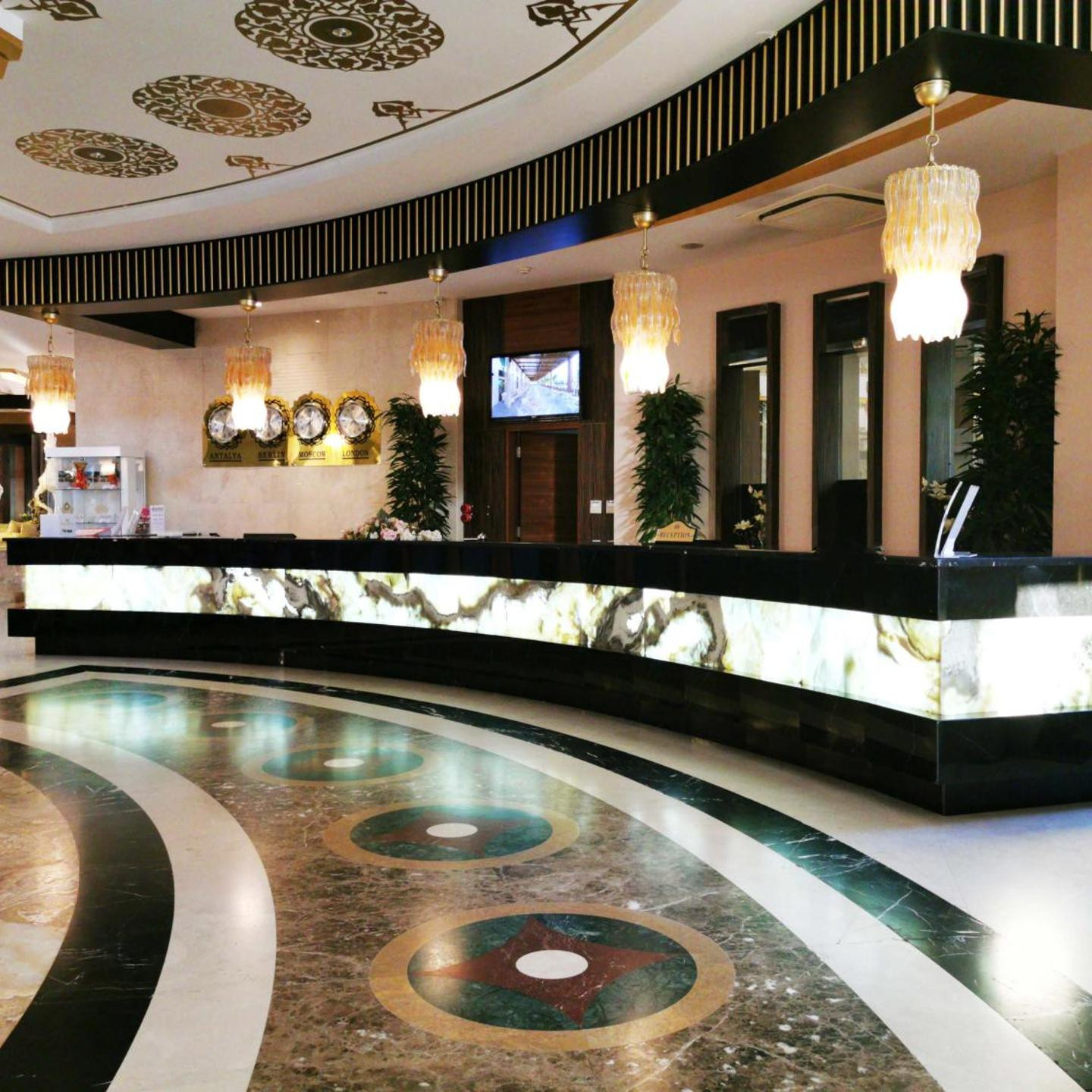 Side Crown Palace Ultra All Inclusive