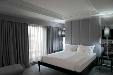 Leon's Place Hotel
