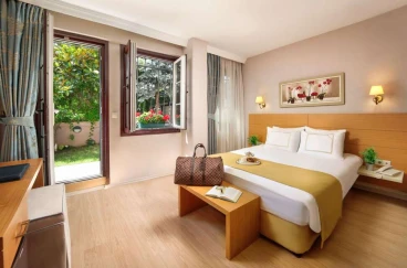 Almina Hotel