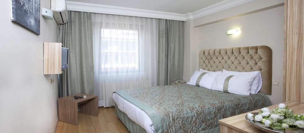 Grand Ant Hotel