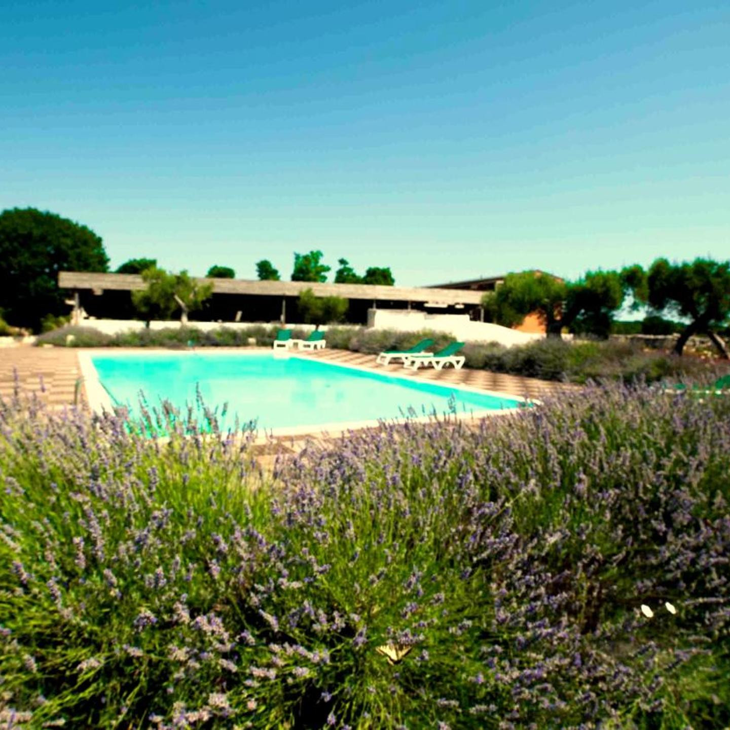 Victor Country Hotel