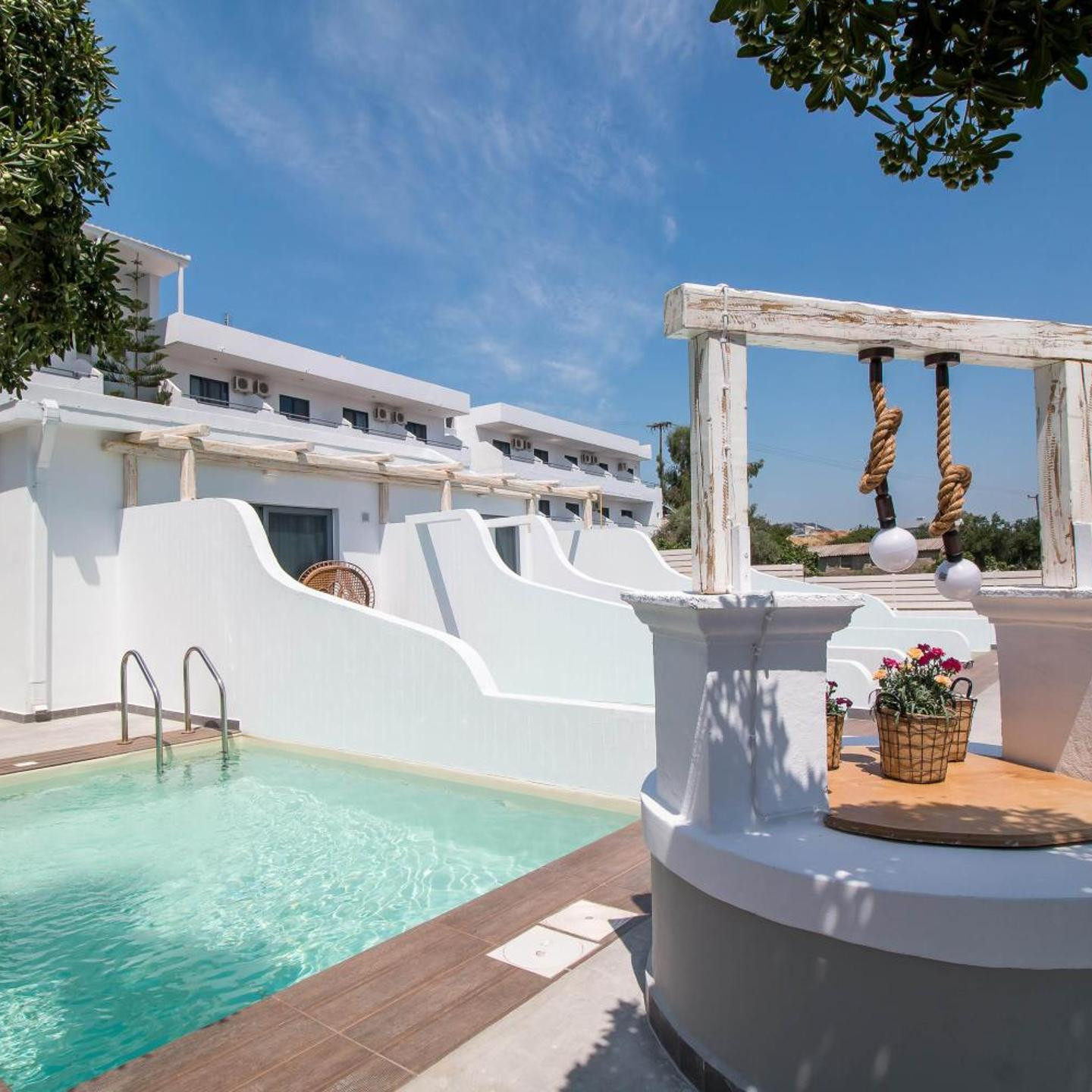 Malibu Boutique Studios & Bungalows