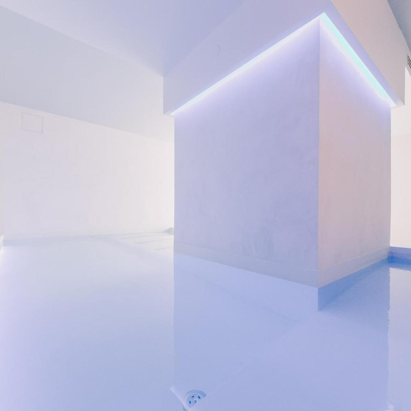 Suite 10 Home Design & Spa