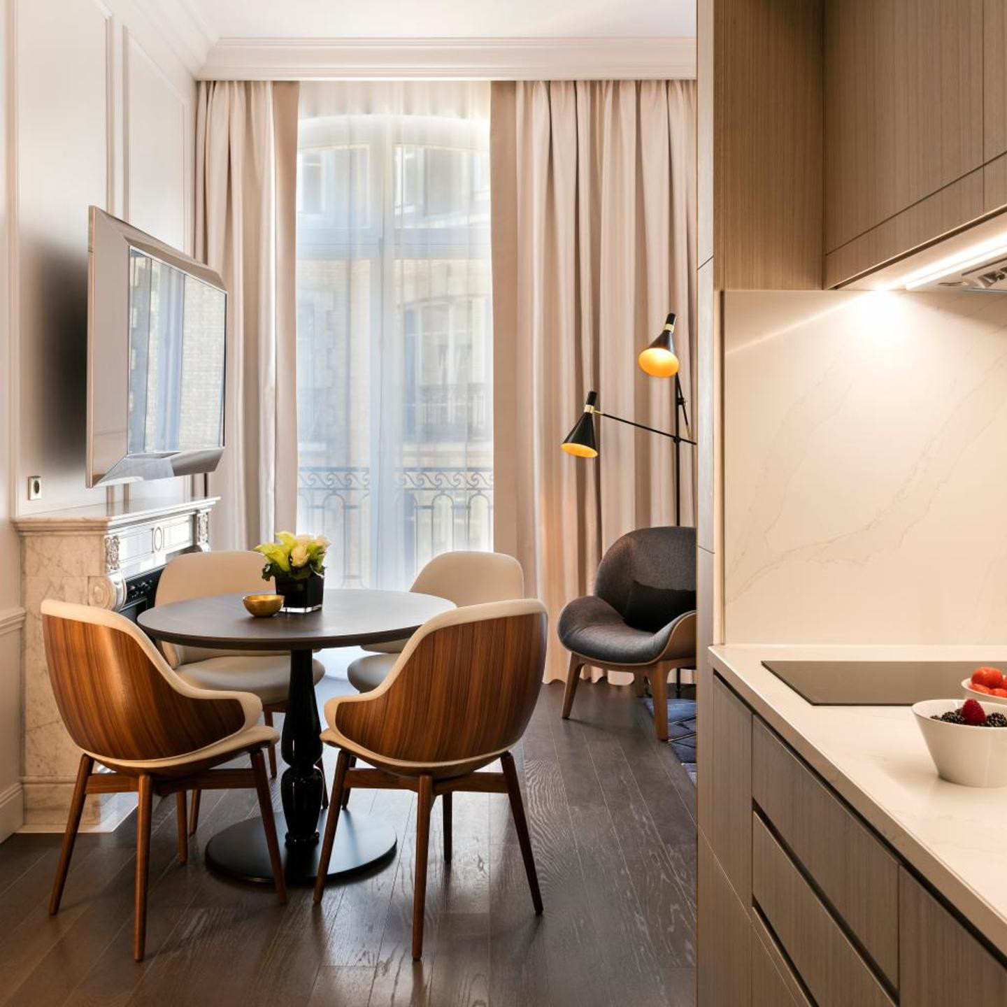 La Clef Champs-Élysées Paris by The Crest Collection