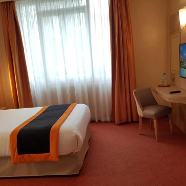 Hotel Champerret Elysees