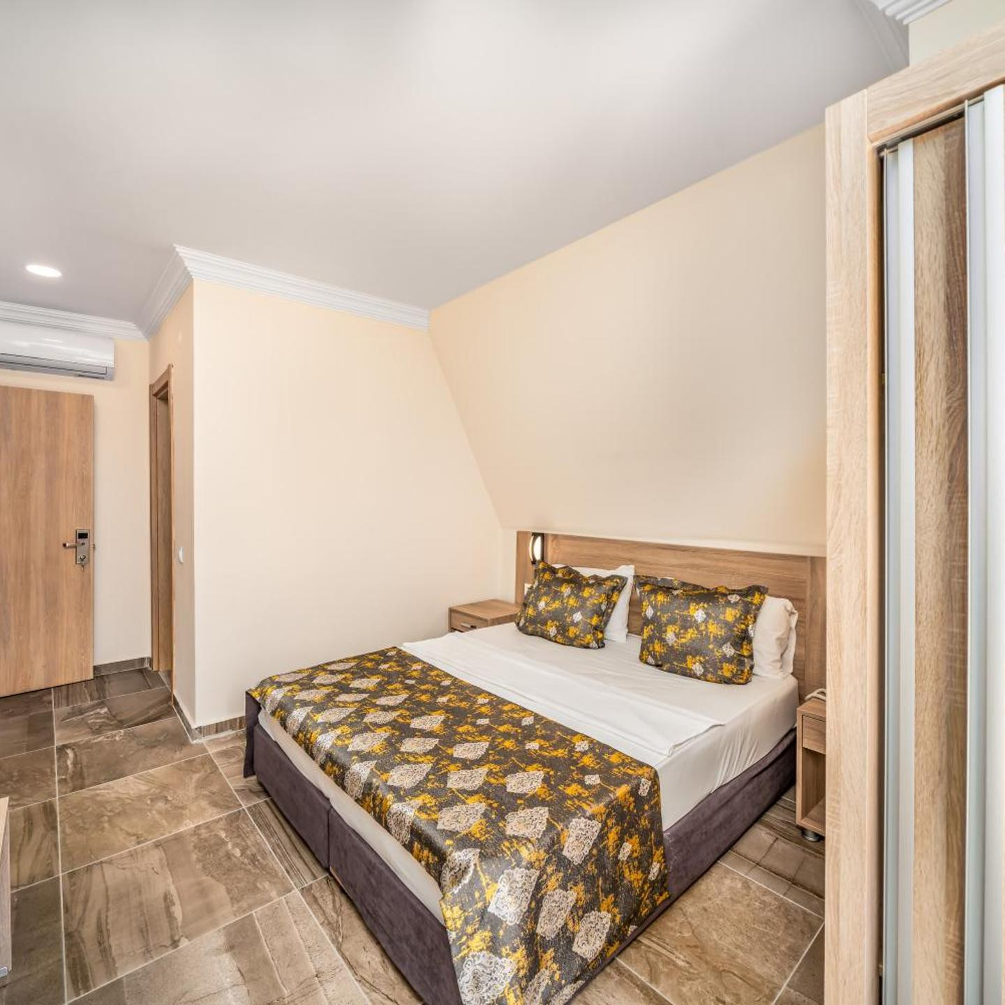 ARSİ PARADİSE BEACH hotel