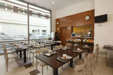 Appart'City Confort Paris Clichy Mairie