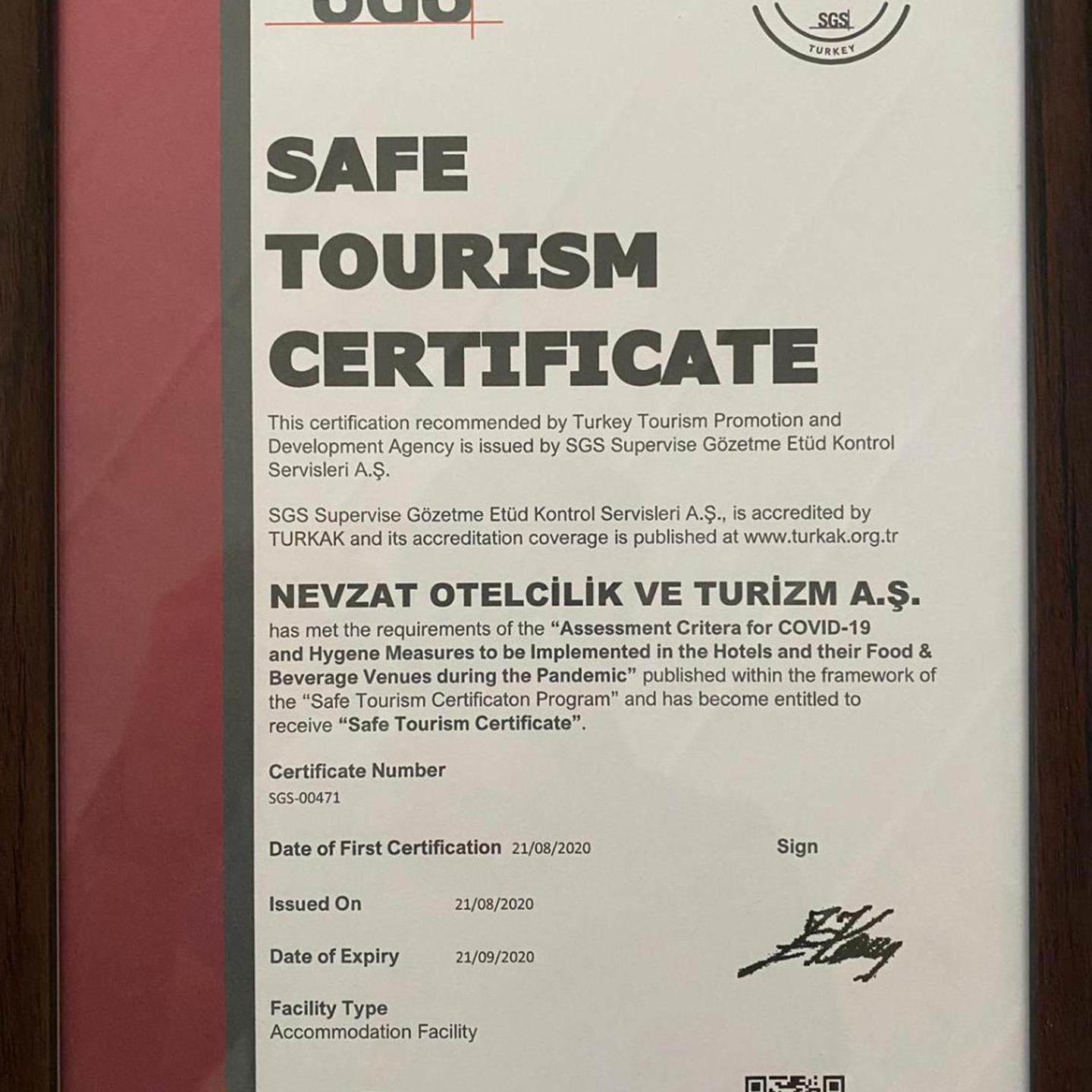 Albatros Premier Hotel