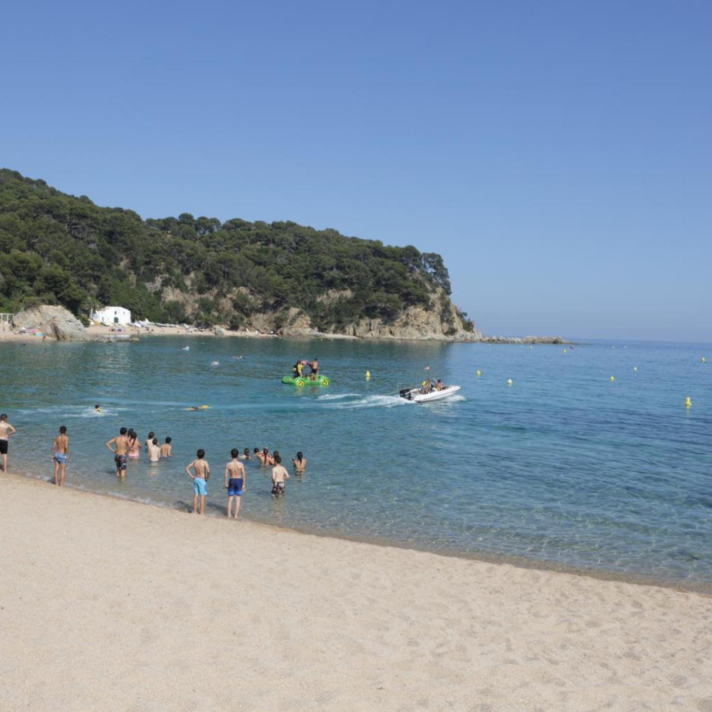 Senia Cala Canyelles Happy Camp