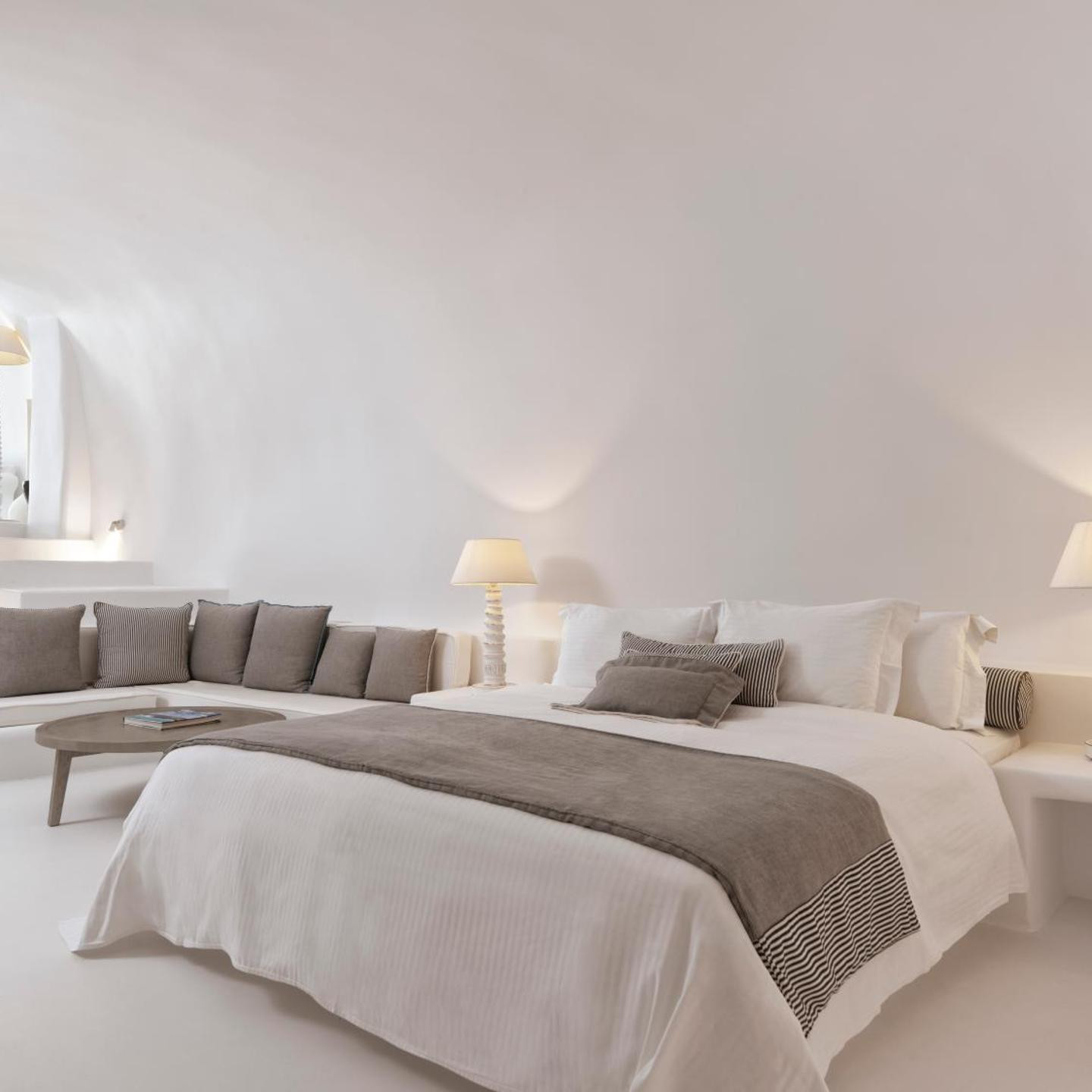 Katikies Chromata Santorini - The Leading Hotels of the World