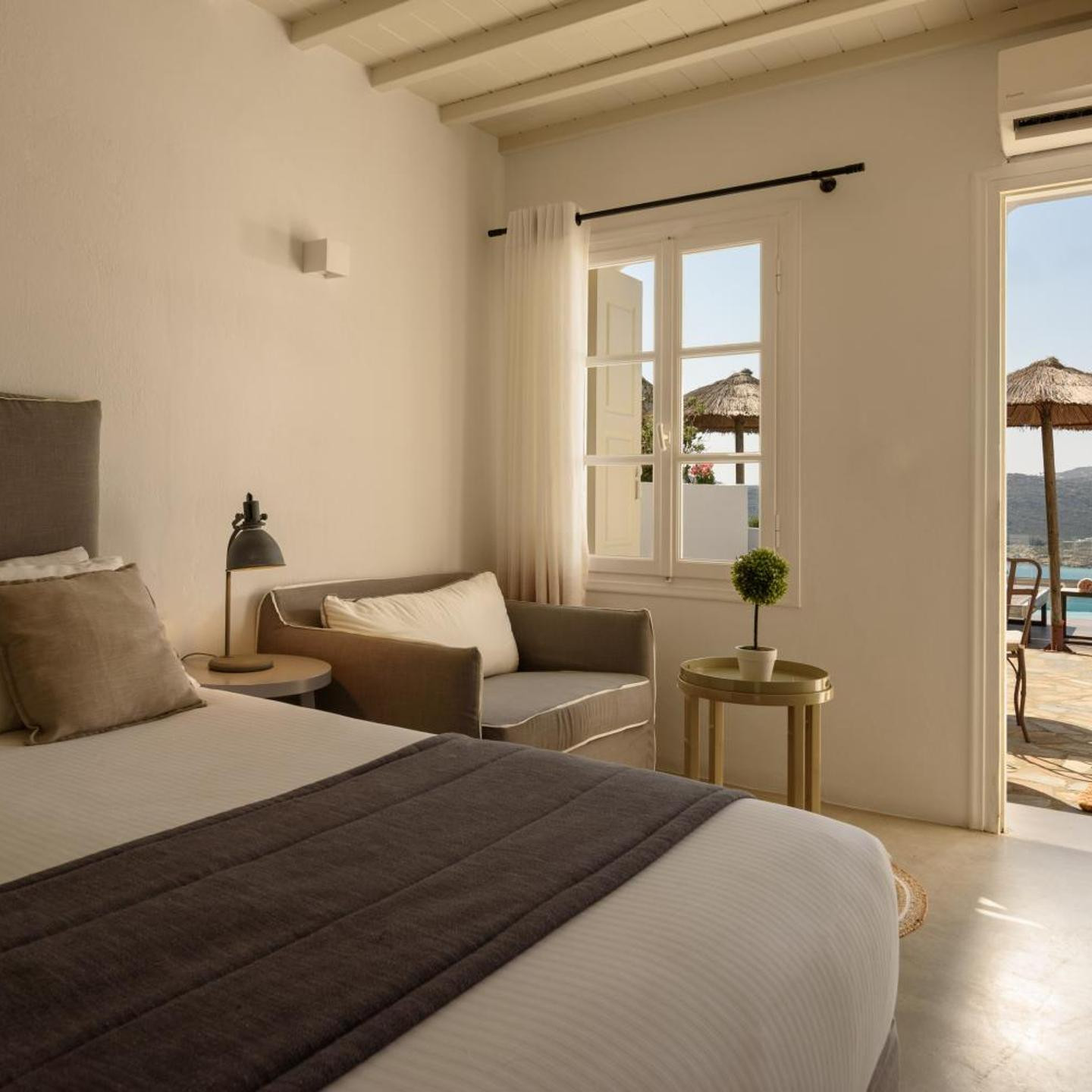 Cova Mykonos Suites