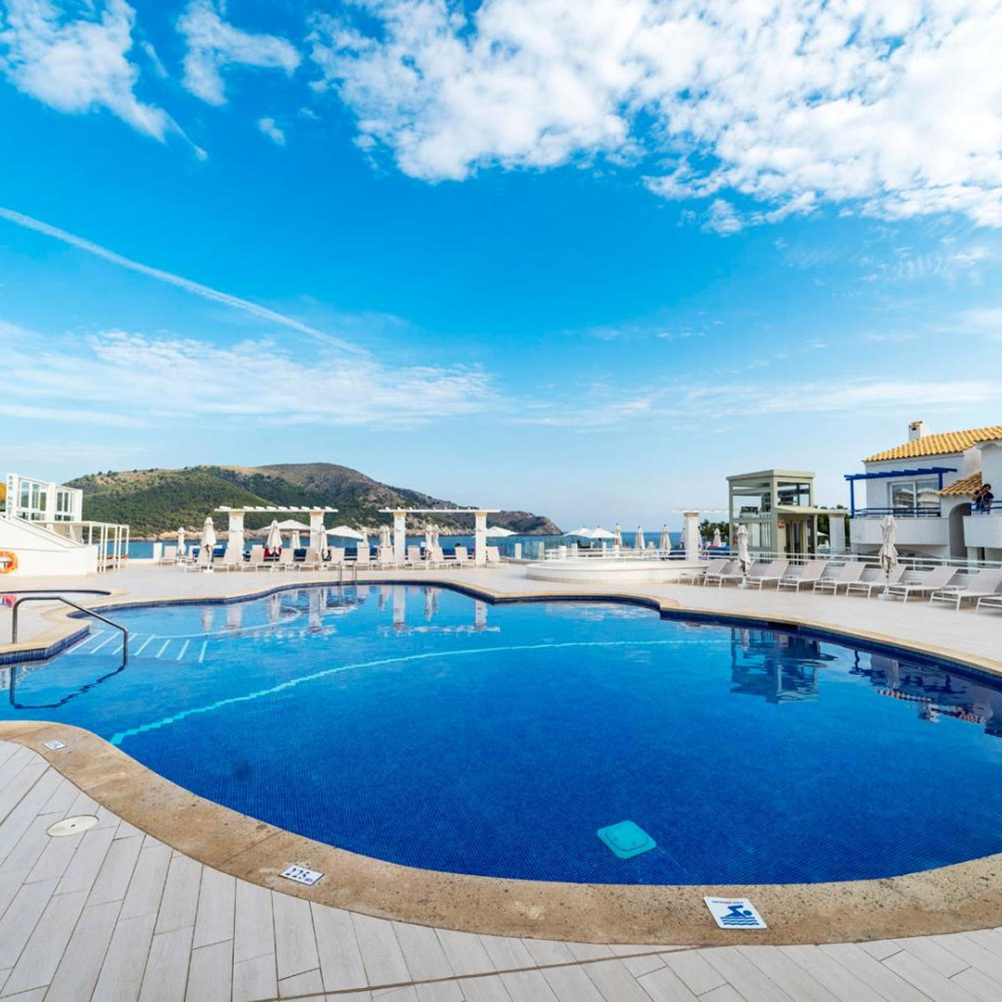 Parque Nereida Suites Hotel