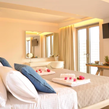 Core Luxury Suites