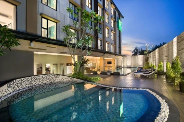 Kamaniiya Petitenget Seminyak (ex Ibis Style Bali Petitenget)