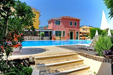 Alkyon Apartments & Villas Hotel