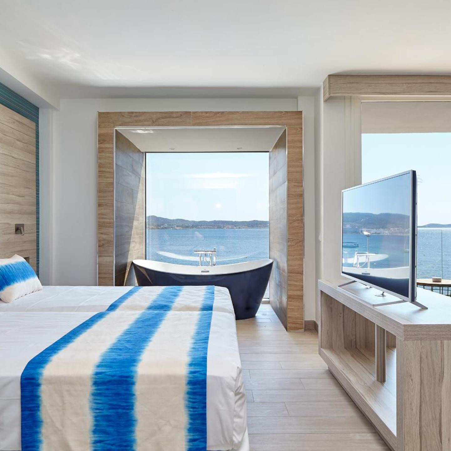 Sol Bahía Ibiza Suites