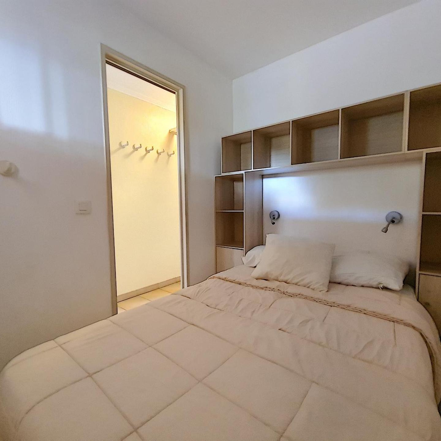 Appartement Pierre Et Vacances Residence Les Restanques Du Golfe De Saint Tropez