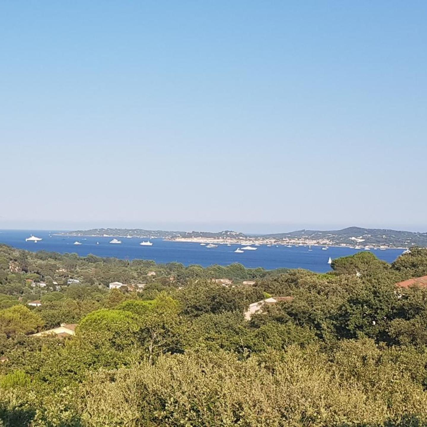 Appartement Pierre Et Vacances Residence Les Restanques Du Golfe De Saint Tropez