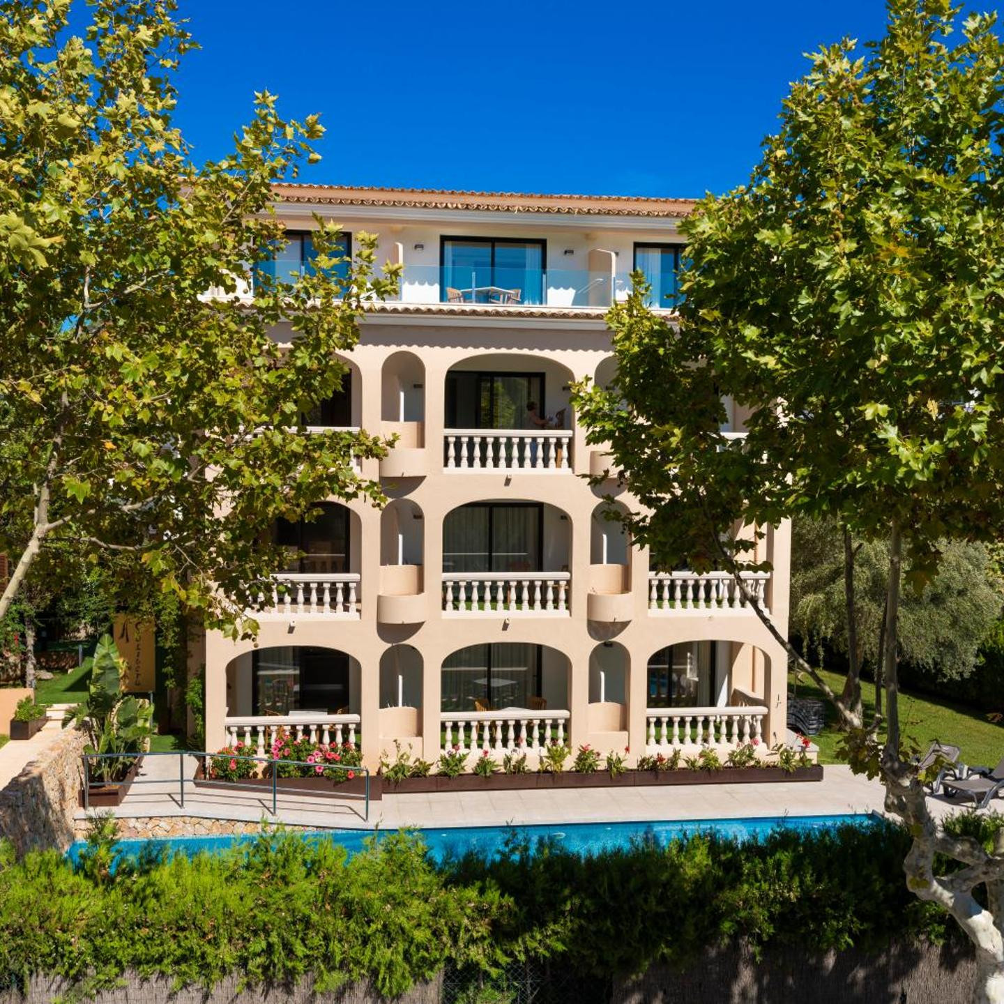 Apartamentos S'Olivera