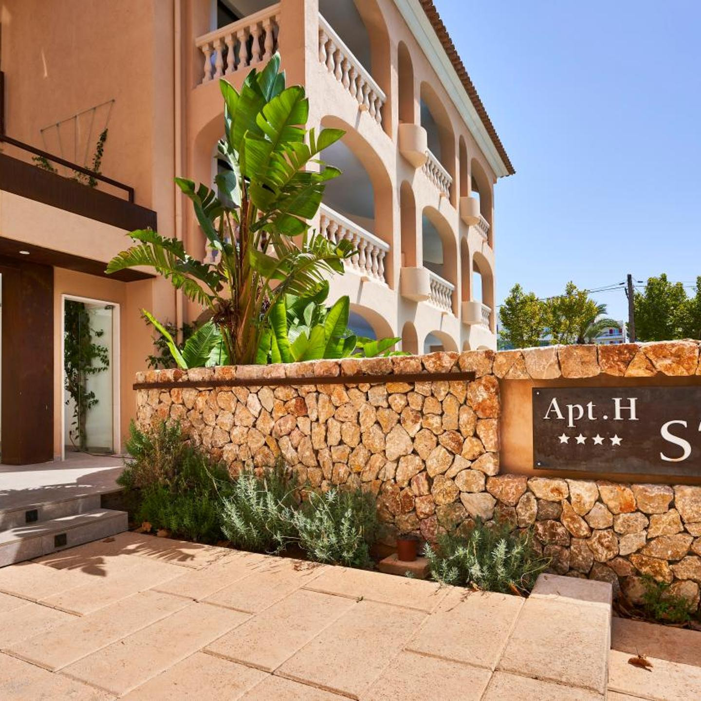 Apartamentos S'Olivera