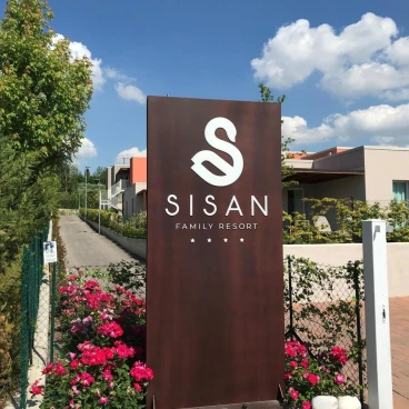 Sisan Family Resort