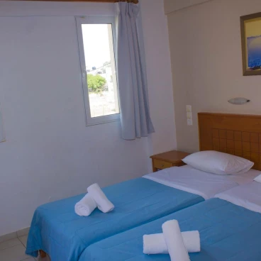 Sunshine Studios & Apartments