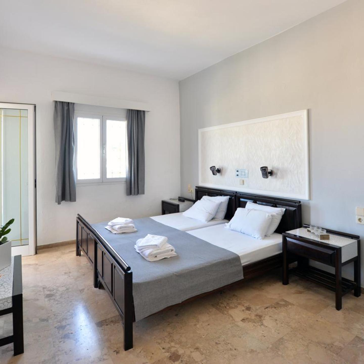 Hotel Anna Apartments