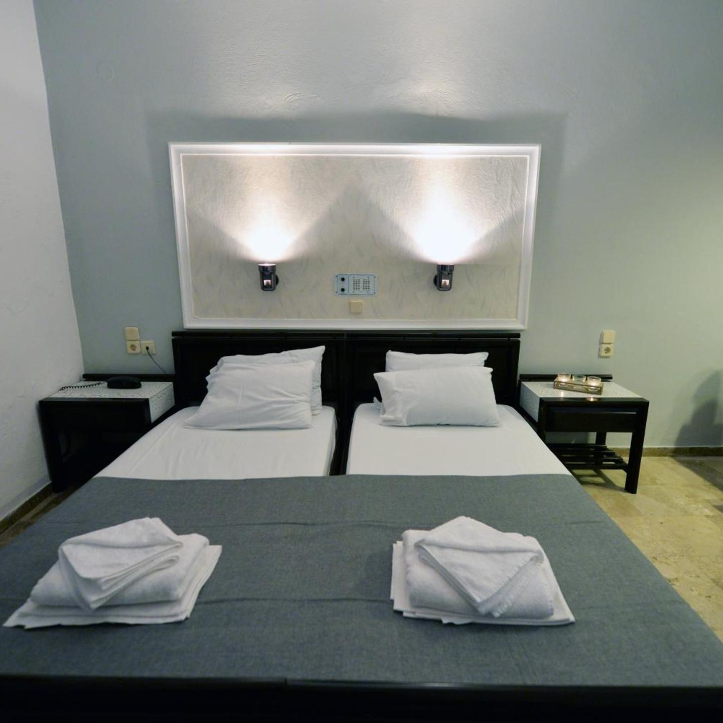 Hotel Anna Apartments