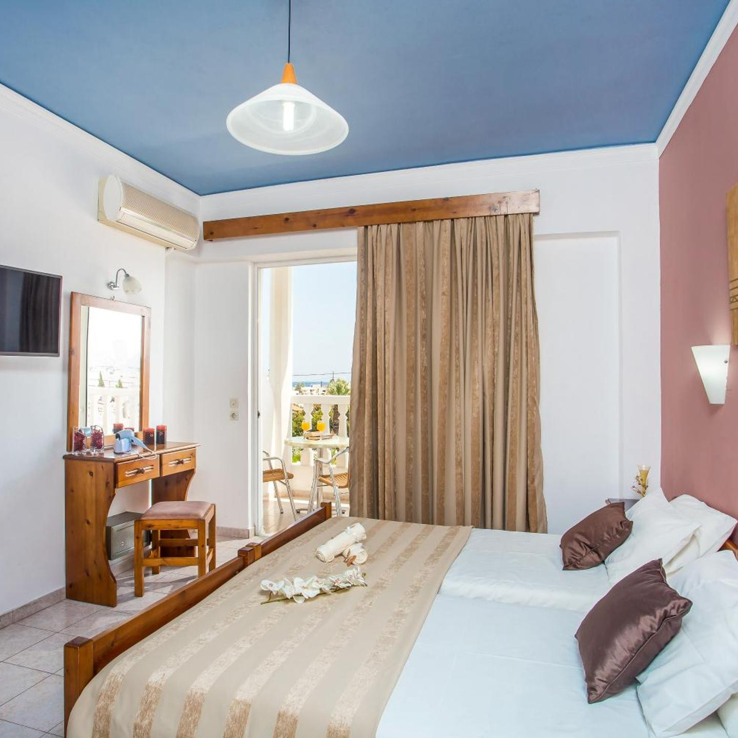 Iatridis Studios Faliraki