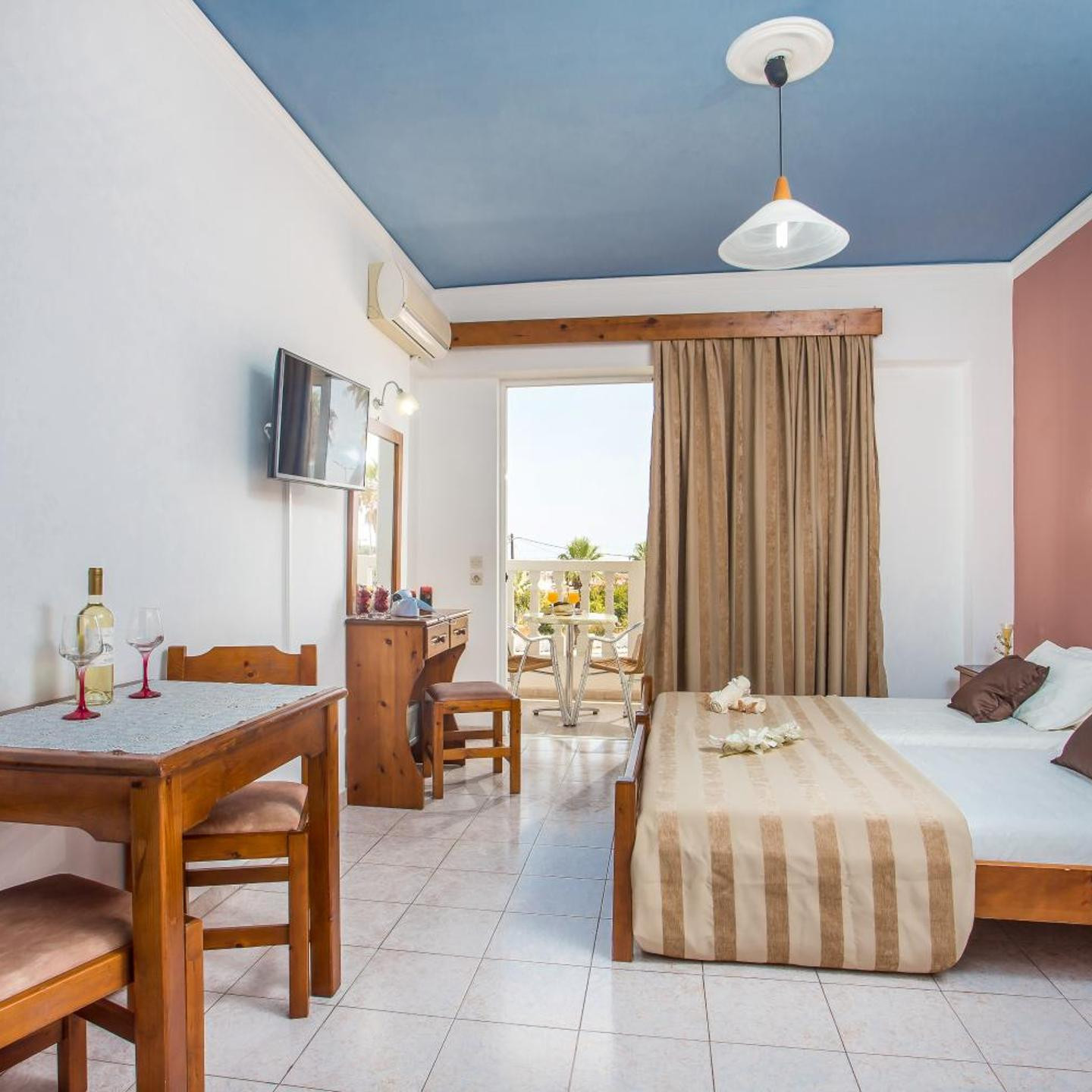 Iatridis Studios Faliraki